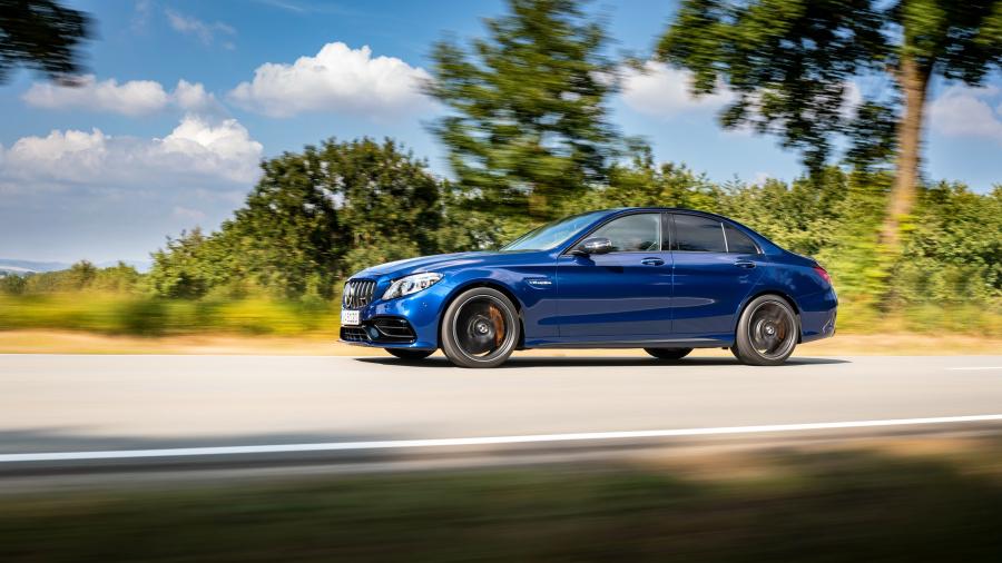  Mercedes-AMG C63 S (W205) 2018 года  (WW) (фото 30 из 44)